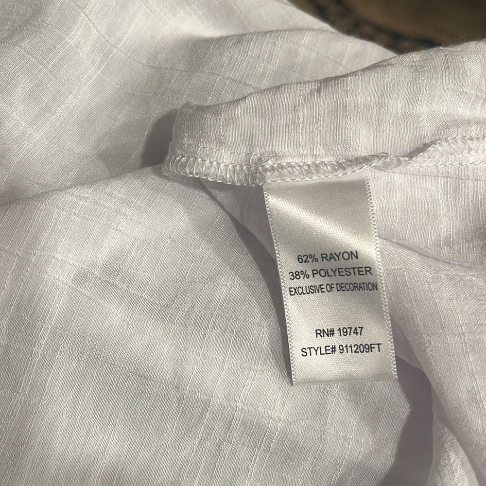Fundamental things Lacey white blouse size Xlarge . - Picture 6 of 8